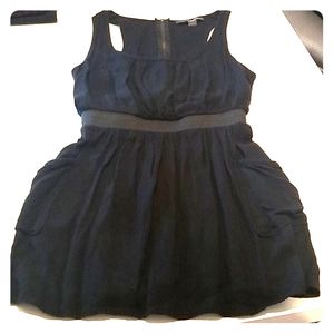 Black dress with pockets!